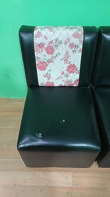 bağ stulu: Burinci səkildə olan 2 dənəsi 30 azn hamısı biryerdə 80 azn — 1