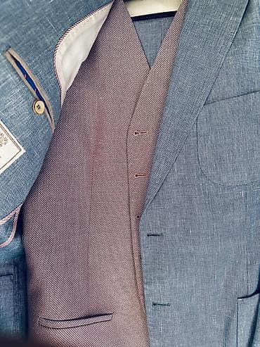 kişi eynəyi: Kişi kostyum dəsti – açıq mavi rəngdə, yaylıq/parça fakturalı – — 3