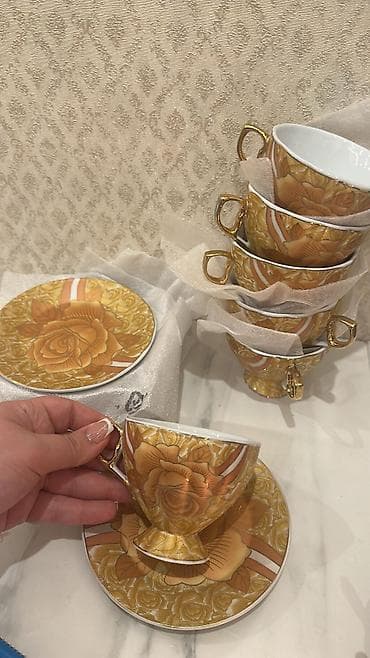 Çay dəsti, rəng - Qızılı, Farfor