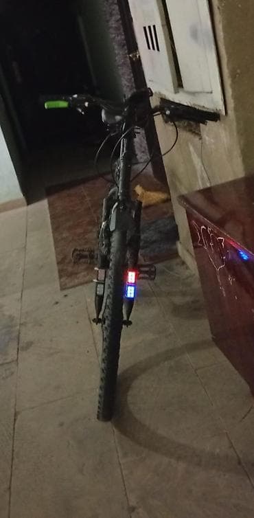 velosiped cube: Şəhər və yüngül off-road üçün universal velosiped - Ölçü: 26” — 4