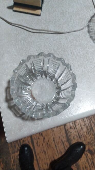 ağ balıq: Şüşə qablar dəsti - Material: qalın, şəffaf şüşə - Tərkib: - 1 — 1