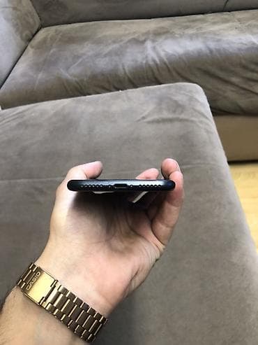 telefon iphone 7: IPhone 7, Qara, Barmaq izi — 5