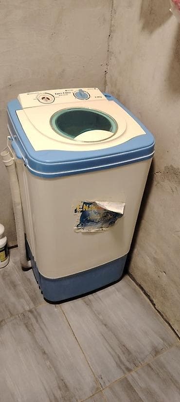 Zərərvericilərə qarşı mübarizə aparatları: Tam işlekdir hec bir problemi yoxdur 7kilodur — 2