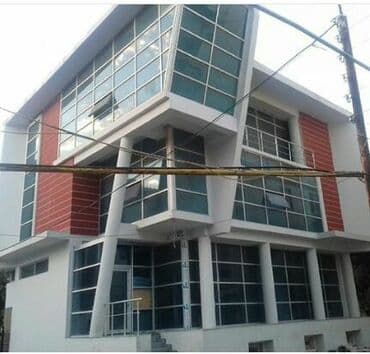 pol taxta: Satılır: geniş həyətli, arxitektur qövs formalı pəncərələri ilə — 8