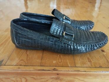 a class makasin qiymeti: Макасины чёрного цвета.Турция.В магазине стоят 120 манат — 1