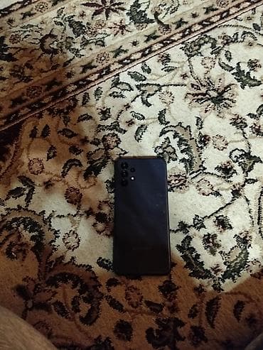 Video oyunlar və konsollar: Məhsul: Android smartfon Xüsusiyyətlər və görünən detallar: - Ekran — 6