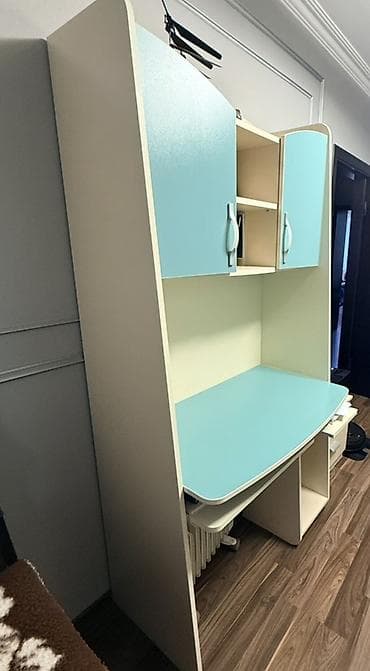 nerj stol: Uşaq/yeniyetmə otağı üçün funksional iş masası və yuxarı şkaf modulu — 1