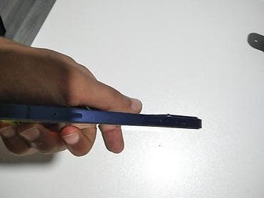 iphone x barter: Satılır: iPhone 12 – 64 GB Telefon tam ideal vəziyyətdədir. Donma — 2
