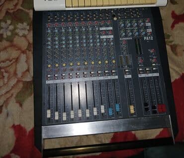 roland va: Sintezator, Roland — 11