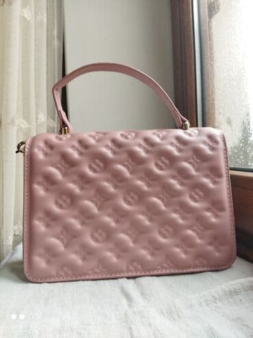 gozel cantalar: 1ce defe istifade olunub. yeni kimidir. ciziqi sokuyu yoxdur. cox — 2