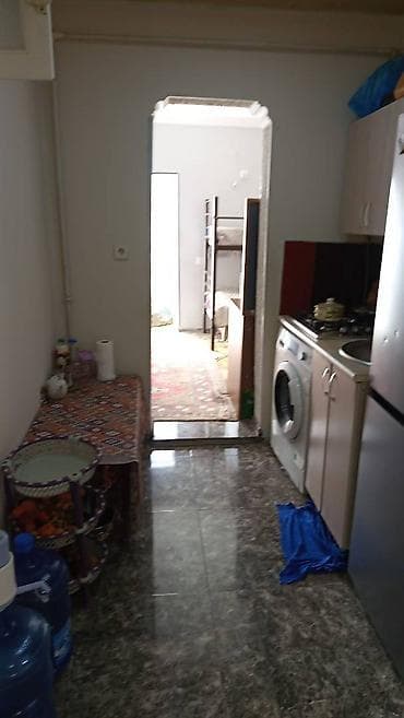 bak metal: Ramani Şuşa qesebesinde, Malibeyli mektebinin yani, dayanacaga 50 m — 3