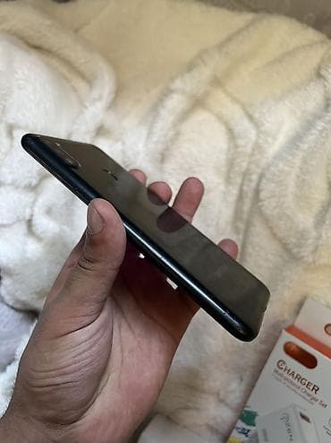 ipad mini 5 qiymet: Samsung Galaxy A11, 32 GB, rəng - Qara, Barmaq izi, Face ID — 8