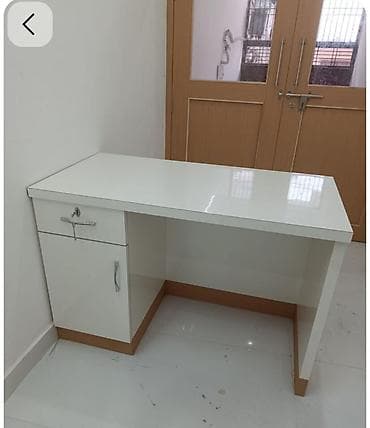 Düz masa, Siyirməli, MDF lalafo.az -da Düz masa, Siyirməli, MDF