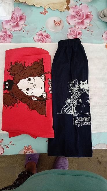 Uşaq pijama dəsti
 Qiymət 7 manat