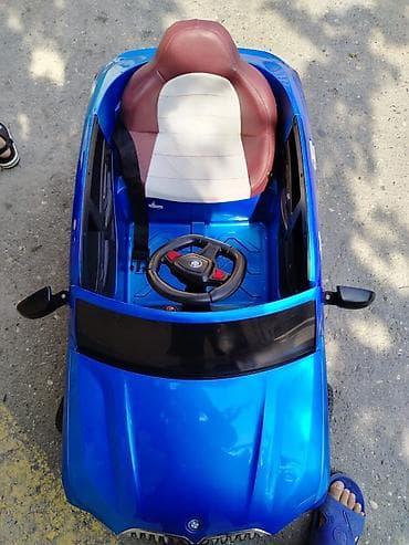 elekt: Uşaq üçün elektriklə işləyən minik maşını - Rəng: parlaq mavi - — 2