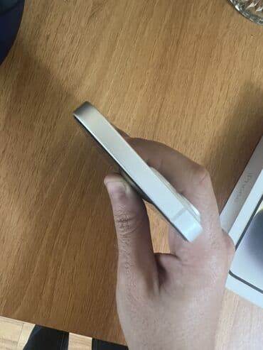 qiriq telefon: IPhone 14, 128 GB, Ağ, Face ID — 6