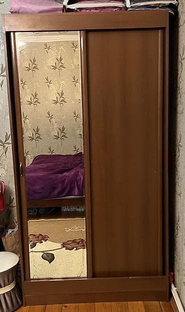 paltar qarderobu: İşlənmiş, 2 qapılı, Güzgülü, Qəhvəyi, Taxta, Kupe, Düz dolab — 2