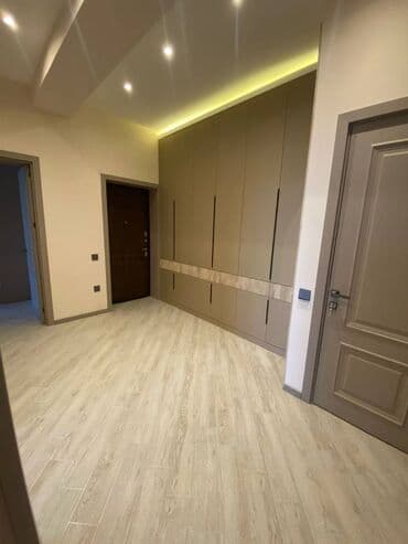 sarayda yeni tikili binalar: 3 otaqlı, Yeni tikili, m. Elmlər Akademiyası, 90 kv. m — 10