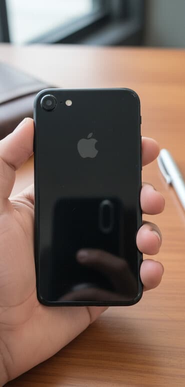 telefonlar mingəçevir: IPhone 7, 128 GB, Jet Black, Barmaq izi — 2