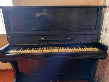sintizator satilir: Antikvar piano satılır. Ukraina Cerniqiv.Maştağa 128məktəbin yanı — 2