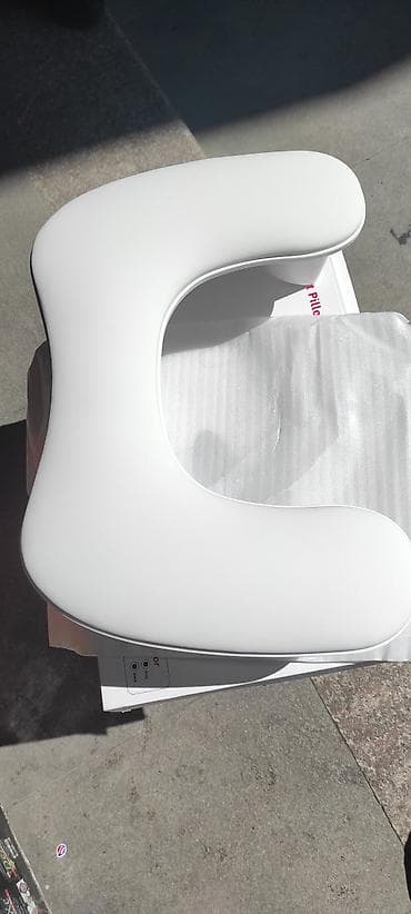 yerdən unitaz: Universal tualet oturacağı (U‑şəkilli), ağ rəngdə. Xüsusiyyətlər: - — 2