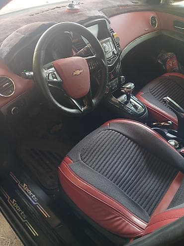 vaz 2107 qapi: Chevrolet Cruze sedan - Kuzov: qara rəng, aerodinamik body-kit və — 4