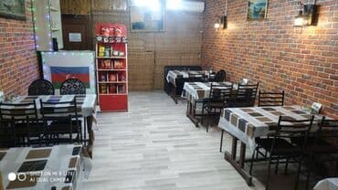 semaye sadliq sarayi: Tam techizatli cox gozel insanlarin gedis gelis yolunda her bir — 2