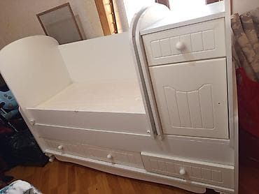 Oğlan və qız üçün, Beşik