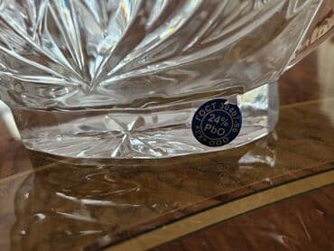 qedimi xrustal: Bir vaza, Xrustal — 3