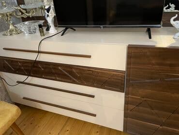 тв стенд: Прямой ТВ стенд, Без полок, Ламинат — 1