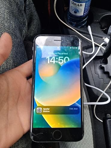 IPhone 8, Qara, Barmaq izi