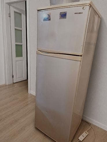 Техника и электроника: Beko markali soyuducu satilir 180 azn Ag rengdisekilde rengi bele — 1