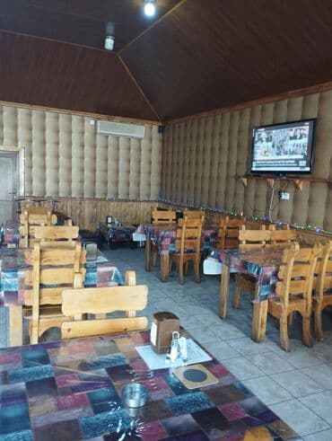 Kommersiya daşınmaz əmlakının satışı: Salam.buzovnada kafeyə xanım ofisiant tələb olunur.iş saatı səhər saat — 3