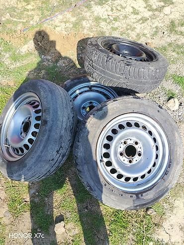 cip maşin: Polad disklər və şinlər dəsti - 4 ədəd - Disk ölçüsü: R15. - Mərkəz — 1