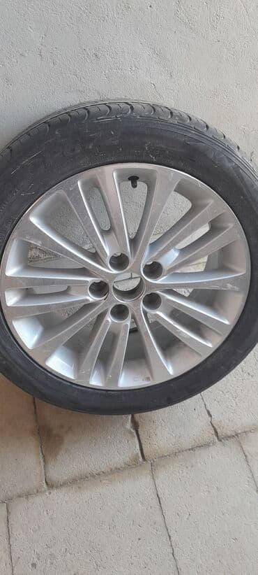 Su nəqliyyatı: Yeni Disk təkər Kia 215 / 50 / R 17 — 2