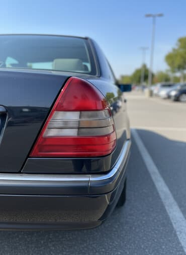 arxa stop mersedes: Mercedes-Benz Orijinal, Almaniya — 1