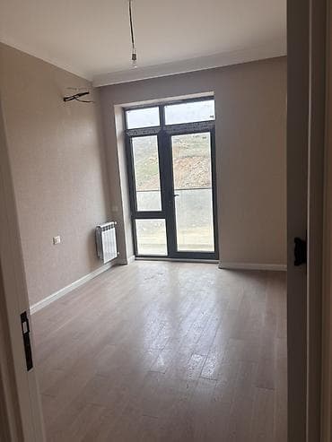 yeni ramanada: 3 otaqlı, Yeni tikili, 72 kv. m — 2