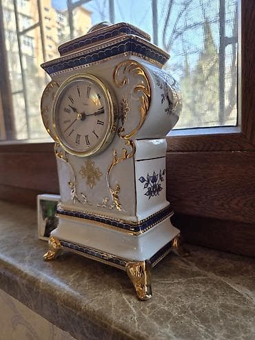 stolustu saatlar: Masaüstü saatlar, Saniyə əqrəbi — 3