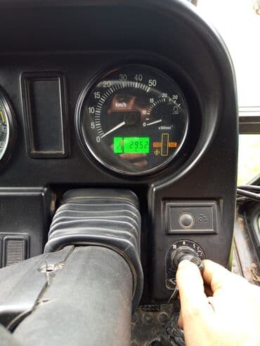 kreditlə avtomobillər: Belarus 892 traktoru - Güclü universal kənd təsərrüfatı traktoru - Ön — 9