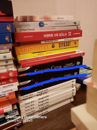 Musiqi alətləri: Əksəriyyəti türkcədir. Yenidir. İkinci əl qiymətinə satılır. Qiymətdə — 2