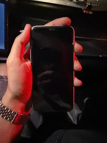 iphone 11 sade: IPhone 11, Ağ — 3