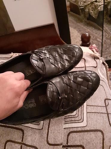 ayyaqqabi: Gencede satilir ici uzu deri ayaqabi Ferragamo brendi 100azn almisdim — 3