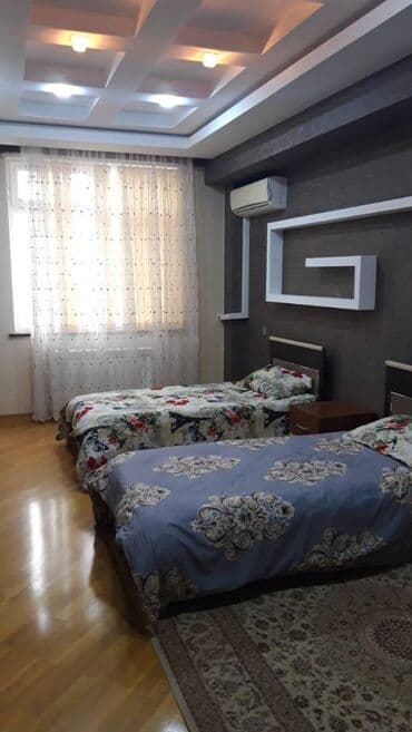 8 mikrorayon: Xətai metrosuna 16 mertebeli binanın 8-ci mərtəbəsində yerləşən — 2