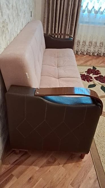divan dəri: Divan, İşlənmiş, Açılan, Bazalı, Parça, Çatdırılma yoxdur — 1