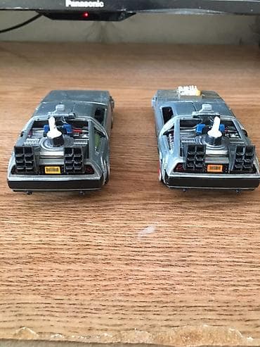 Məhsul: “Back to the Future” DeLorean die-cast model maşınları (2 ədəd — 3