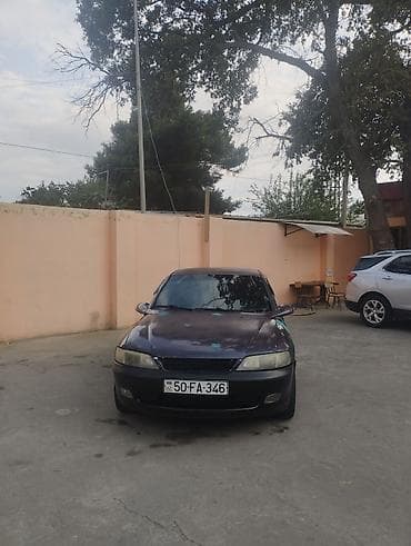 Opel: Opel Vectra: 1.6 l | 1996 il 25000 km Sedan — 2