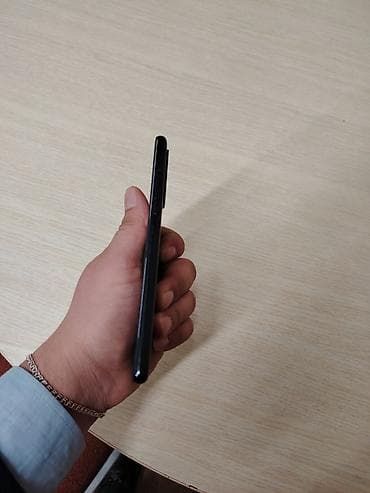 canon eos 1200d: Samsung Galaxy S20, 128 GB — 6