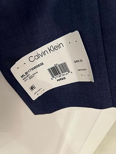 herbi geyim: Calvin Klein orijinal brendinə məxsus kostyum. 450 $ (dollara) — 2