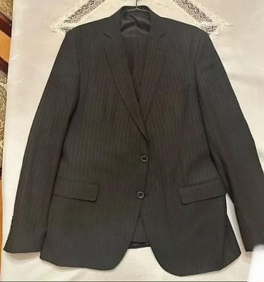 2ci el paltar: Klassik kişi kostyumu – nazik zolaqlı dizayn - Rəng: tünd boz/qaraya — 1