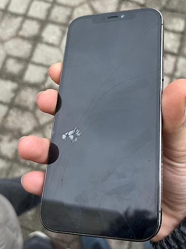 iphone qulaqciq: IPhone 12 Pro, 128 GB, Graphite — 4